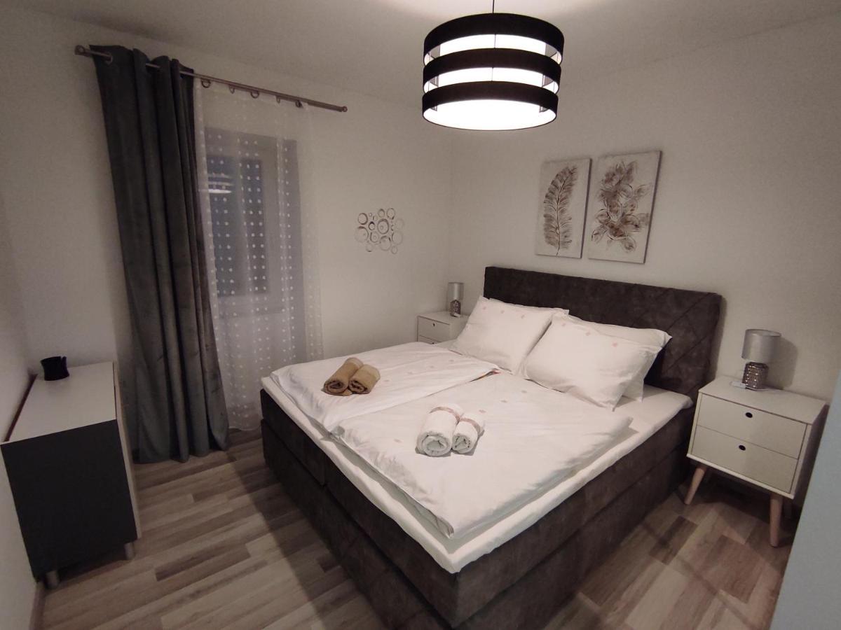 House Santa Lopar